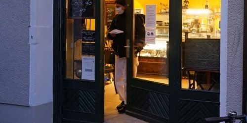 Crece En España El Paro Ante La Tercera Ola De Coronavirus