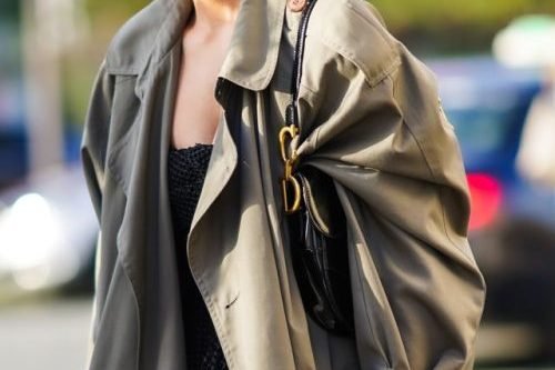 La Gabardina Verde Con Más Estilo