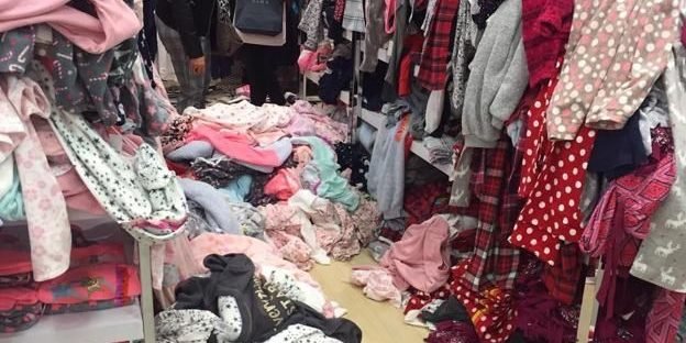 La Industria de la Moda Deja Atrás El Usar Y Tirar.,… La Industria de la Moda Deja Atrás El Usar Y Tirar