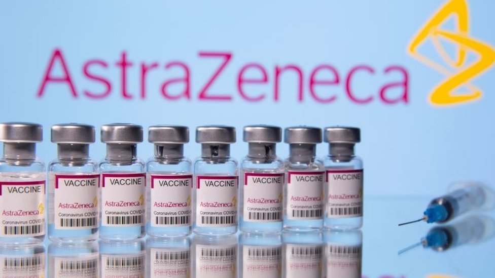La disputa por as vacunas de AstraZeneca