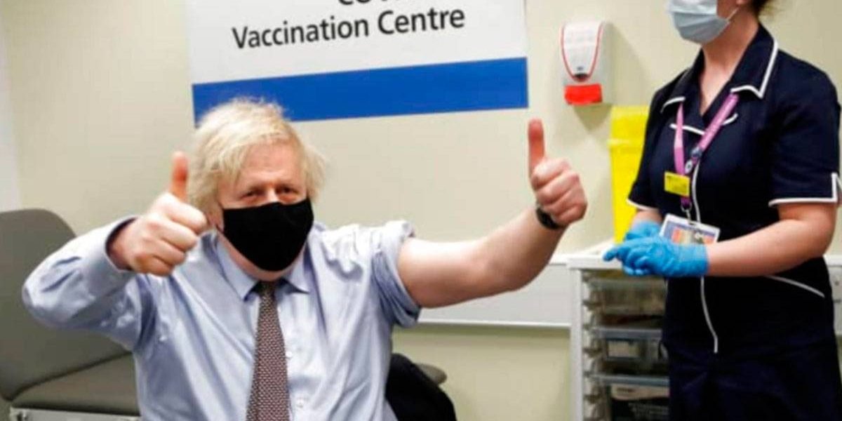 La vacunación a los políticos con Antrazeneca servirá para generar confianza La vacunación a los políticos con Antrazeneca servirá para generar confianza