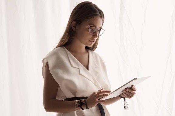 Jone Magdaleno Molledo y su visión Antagónica de la moda