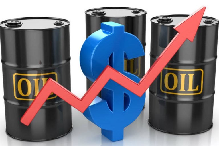 Alza en los precios internacionales del petróleo, por encima del 4%