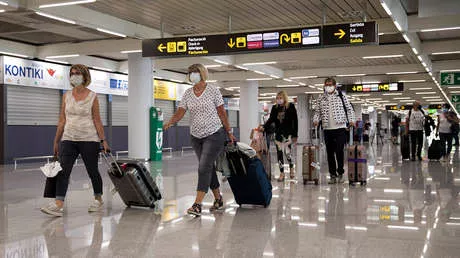 A partir del mes de junio España recibe turistas internacionales