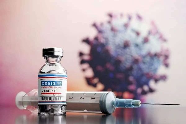 cuarta dosis de la vacuna COVID-19